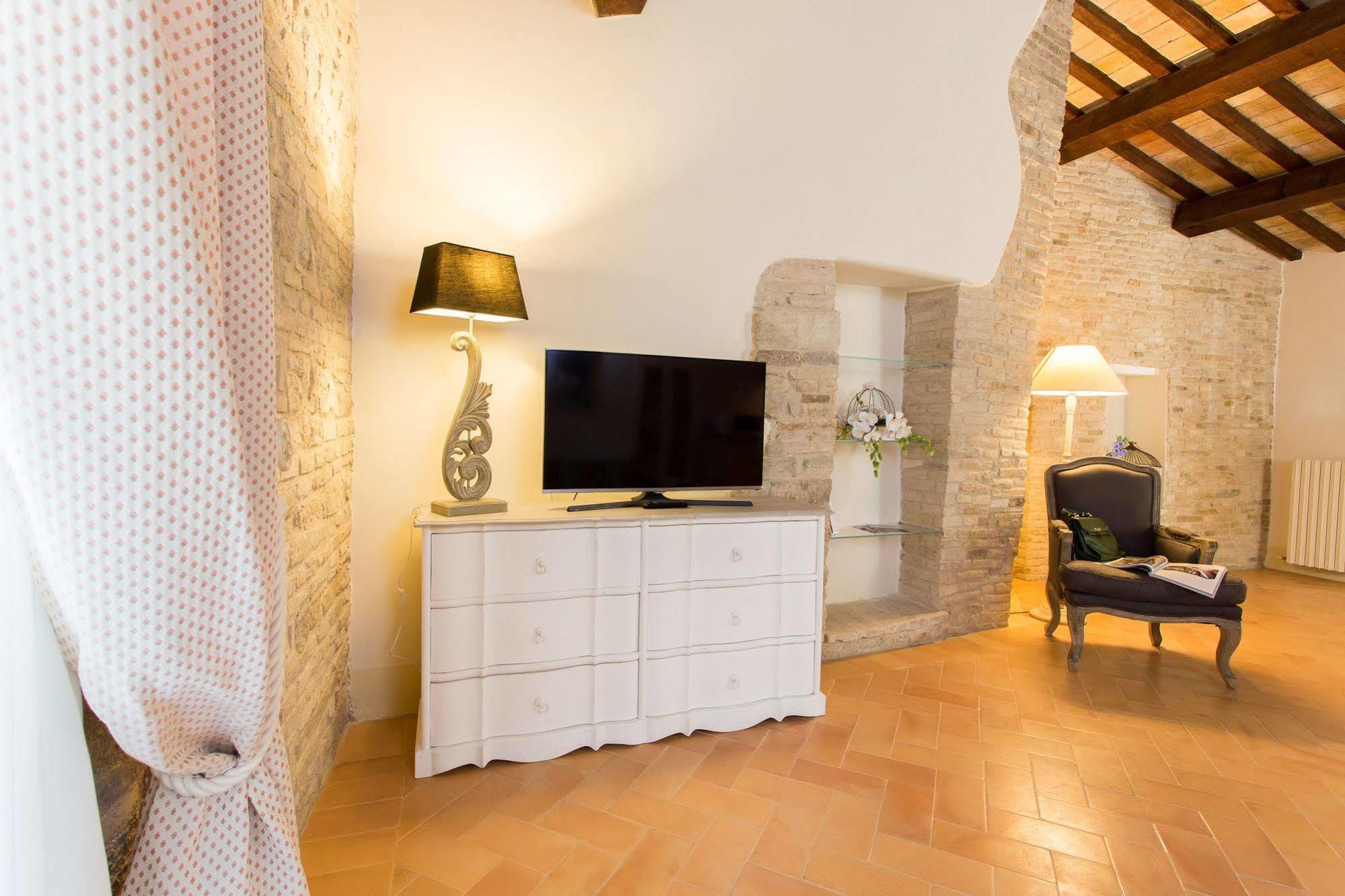 Palazzo Gentili Apartman San Severino Marche Kültér fotó